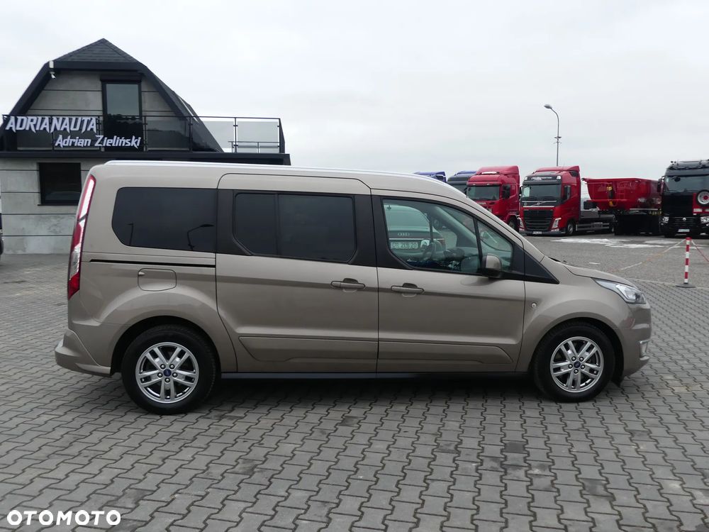 Ford Tourneo Connect - 13