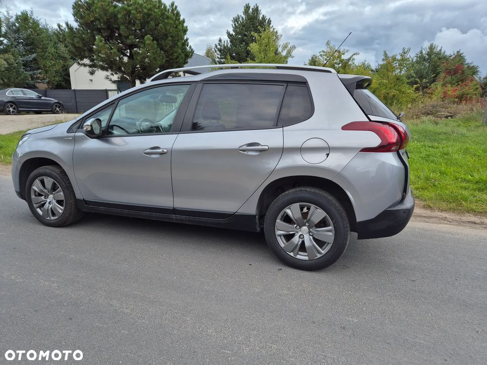 Peugeot 2008 ver-puretech-100-style-s-s-bvm6 - 10