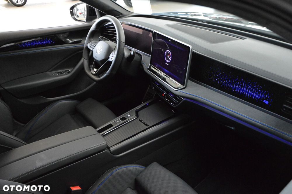 Volkswagen Passat Variant 1.5 TSI ACT mHEV R-Line Plus DSG - 19