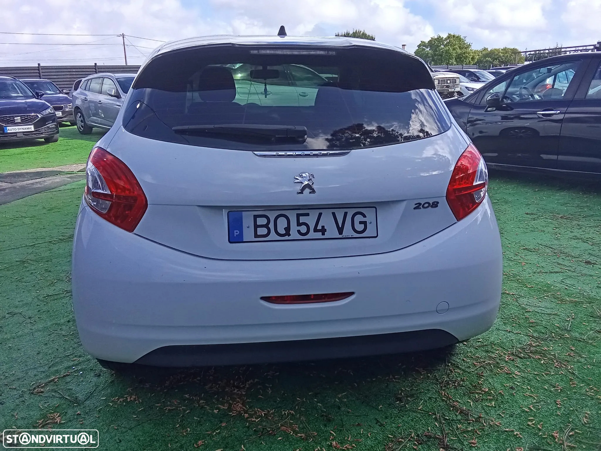 Peugeot 208 - 4
