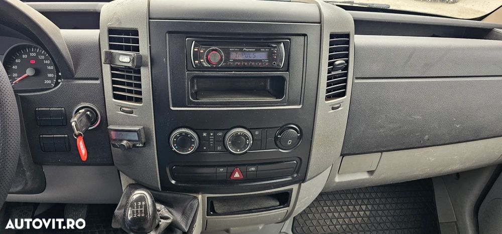 Volkswagen Crafter 2.5TDi - 8