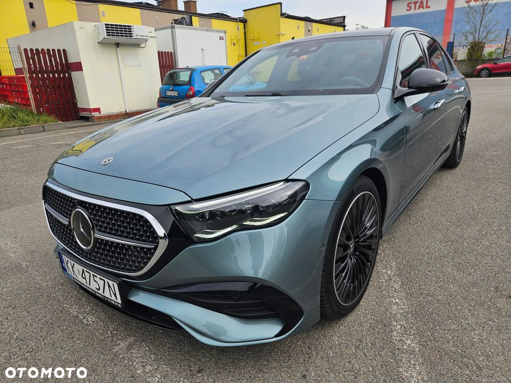 Mercedes-Benz Klasa E 200 mHEV 4-Matic AMG 9G-Tronic - 38
