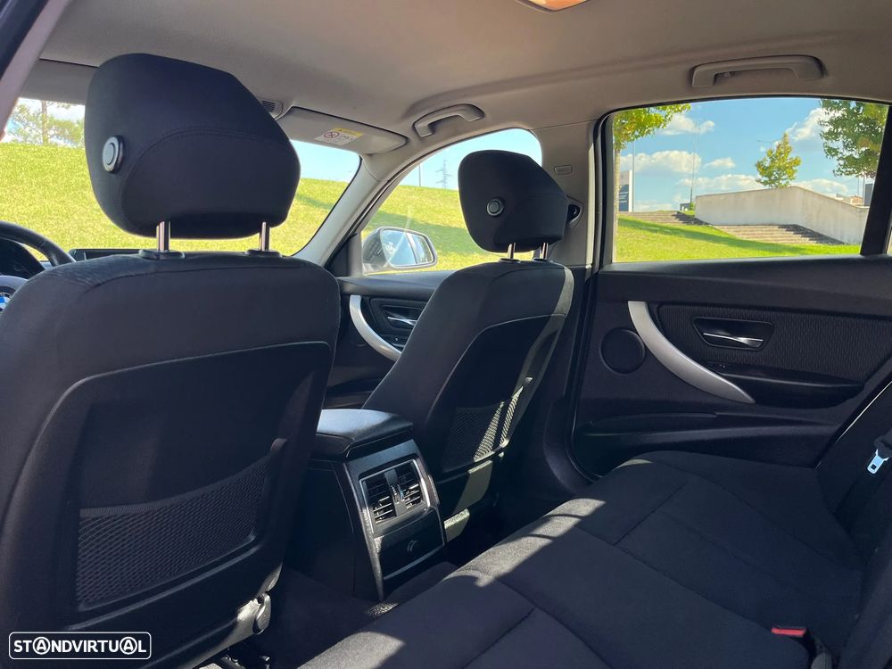 BMW 320 d Advantage Auto - 8