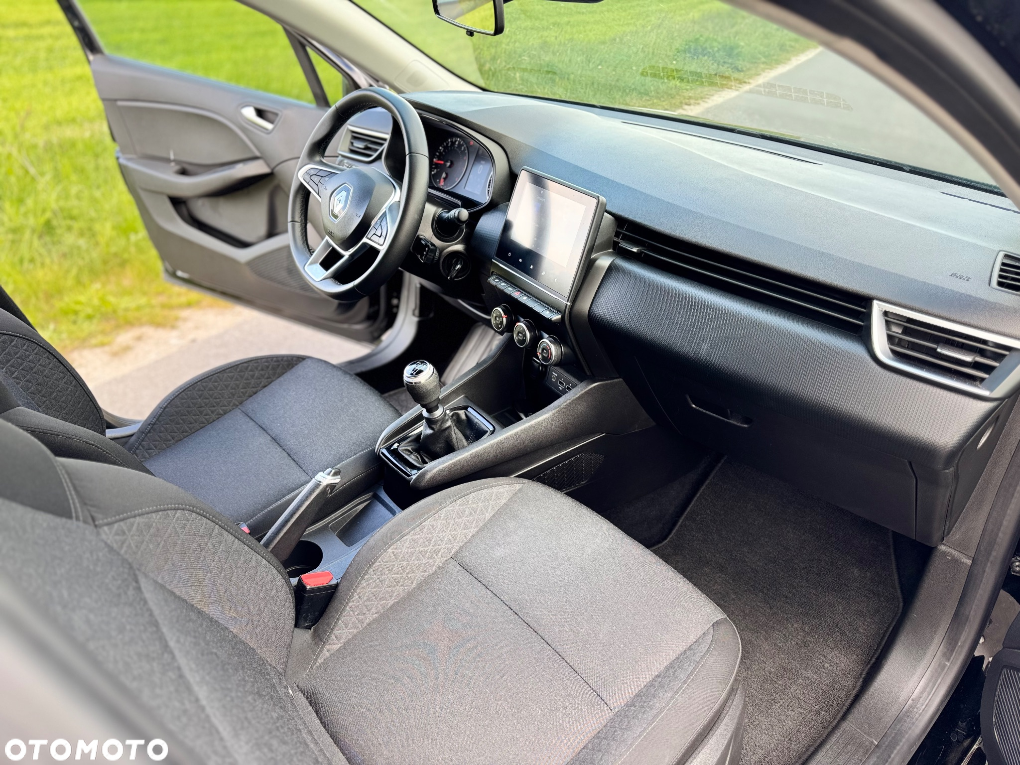Renault Clio TCe 90 EVOLUTION - 21