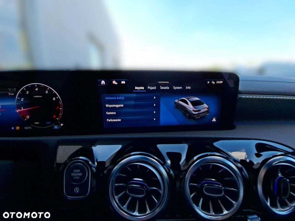 Mercedes-Benz CLA - 24
