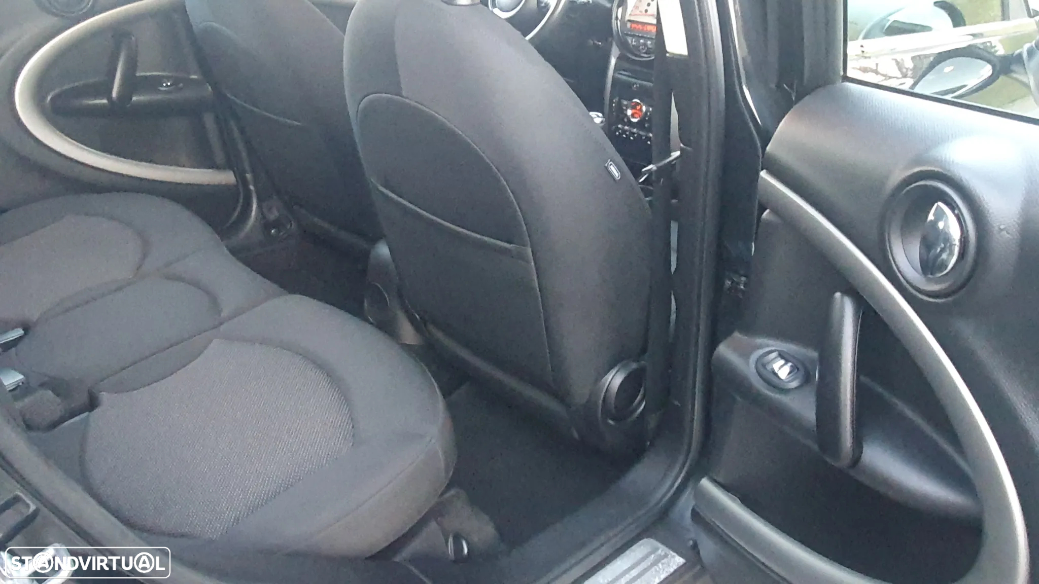 MINI Countryman One D - 24