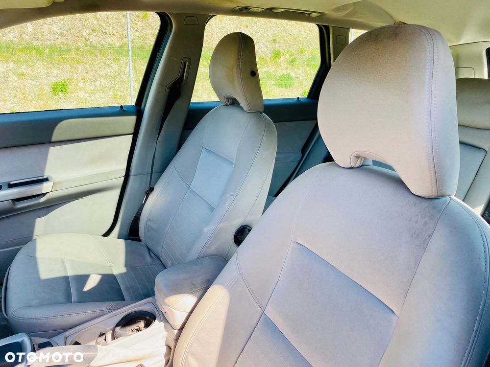 Volvo V50 1.8 Momentum - 32