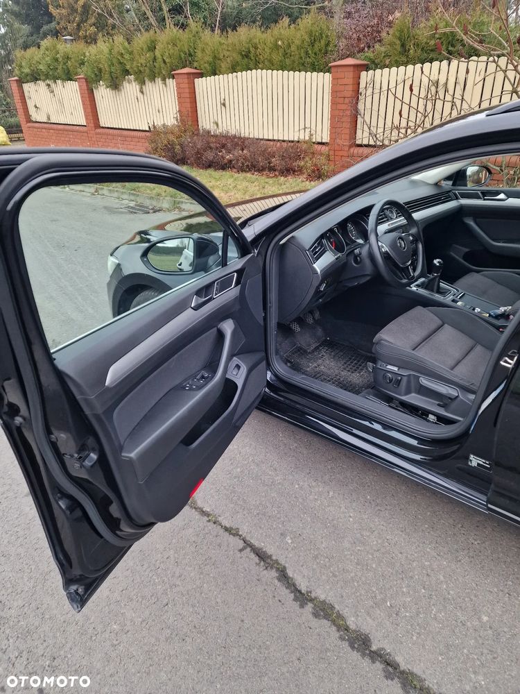 Volkswagen Passat Variant 2.0 TDI BMT Comfortline - 8