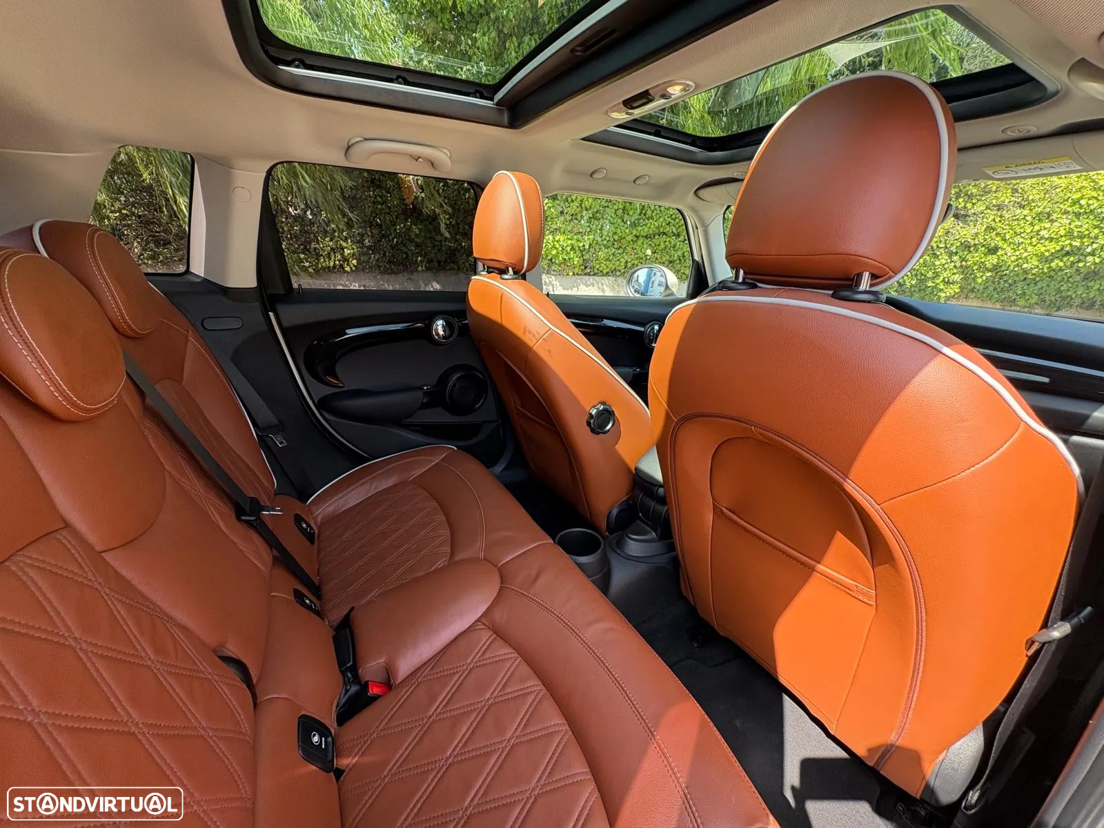 MINI 5 Portas Cooper D Aut. - 38