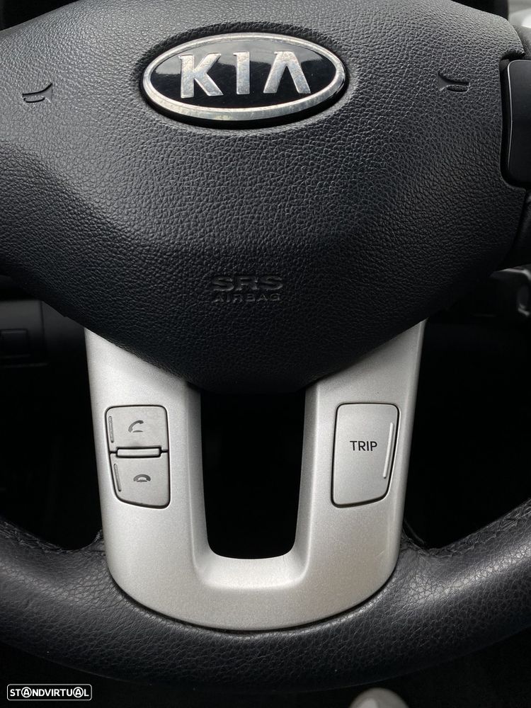 Kia Ceed SW 1.6 CRDi LX ISG - 23
