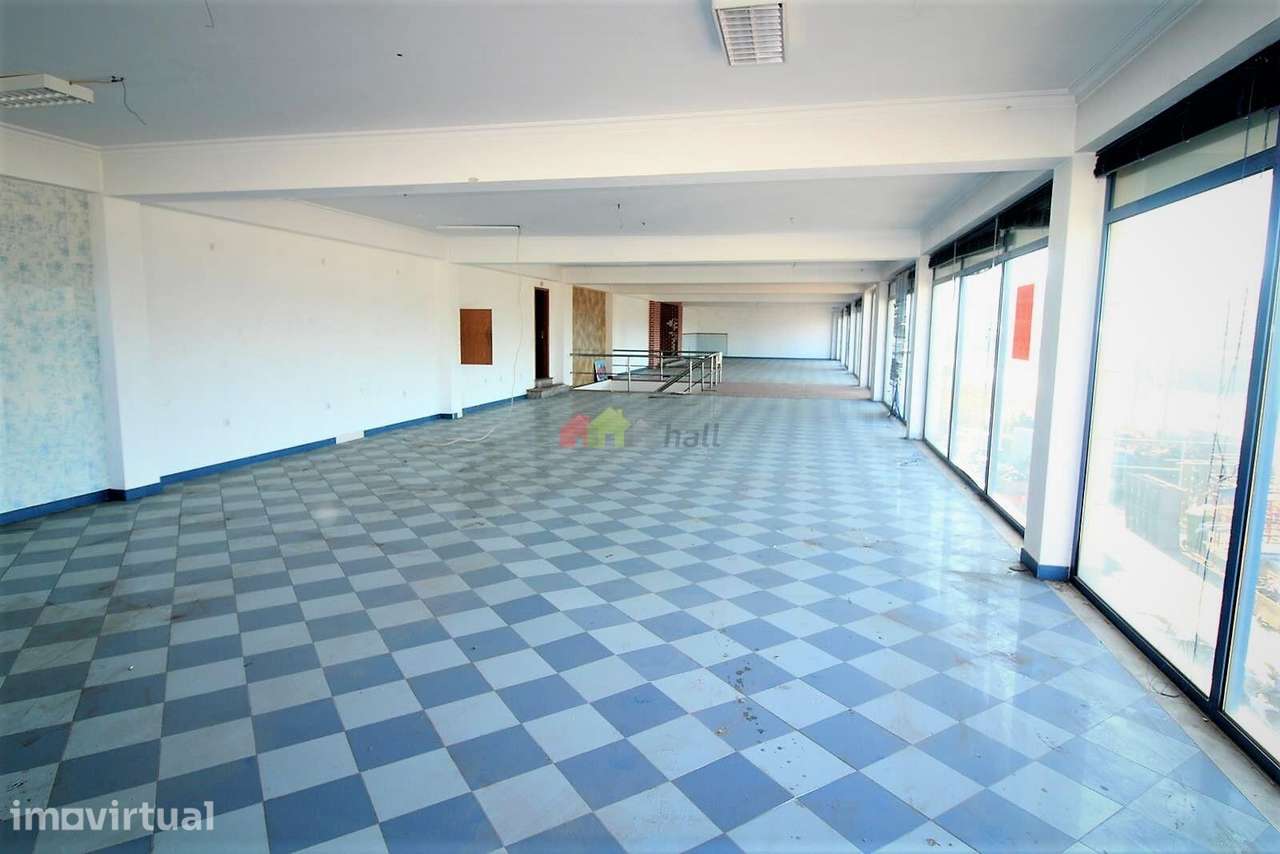 Armazém de 1.921m2 na Quinta do Anjo - Palmela - Grande imagem: 2/29