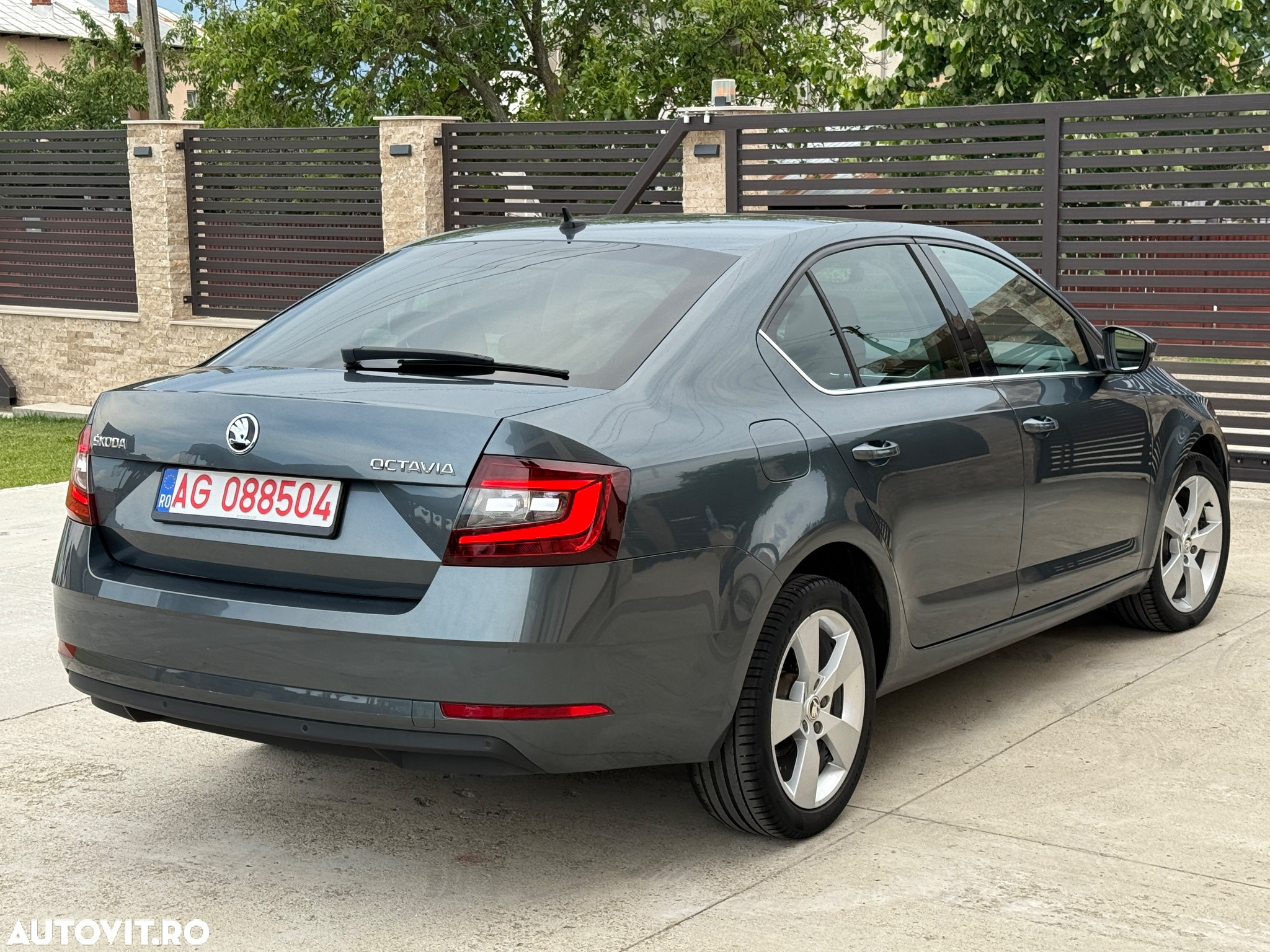 Skoda Octavia - 3