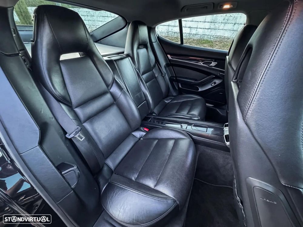 Porsche Panamera 3.0 V6 - 24