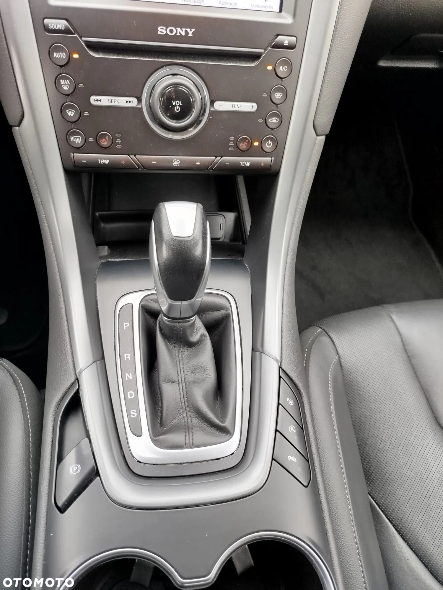 Ford Mondeo 2.0 TDCi Titanium PowerShift - 17