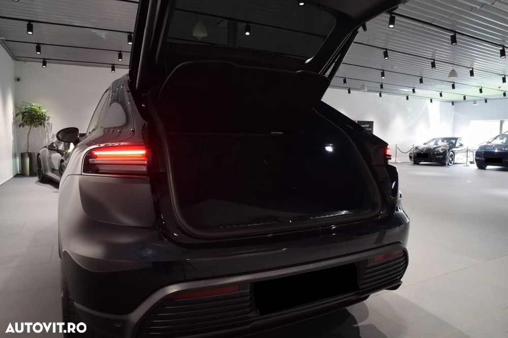 Porsche Macan Standard - 8