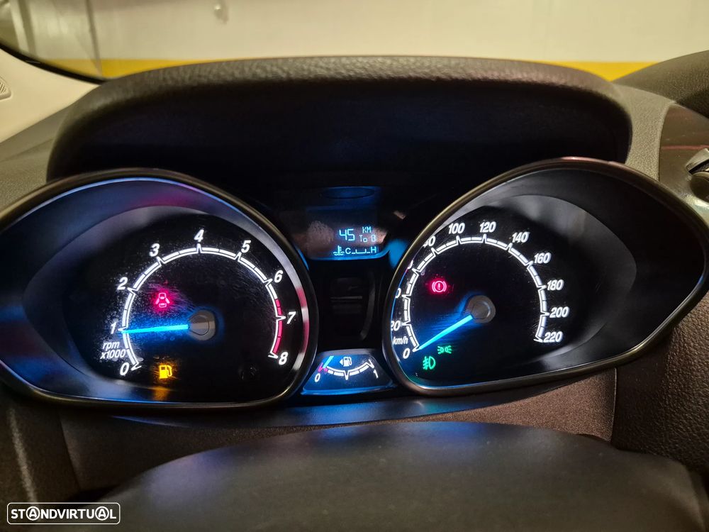 Ford Tourneo Courier 1.0 EcoBoost Titanium - 21