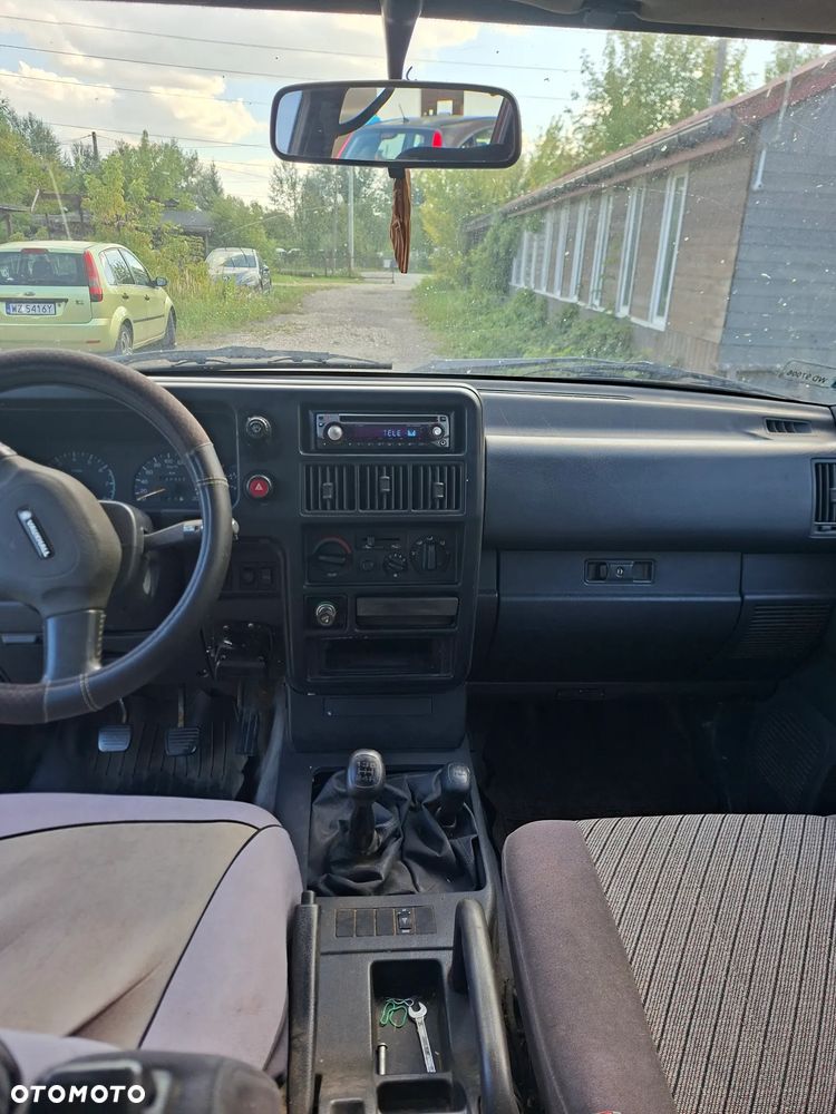 Opel Monterey 3.2 - 8