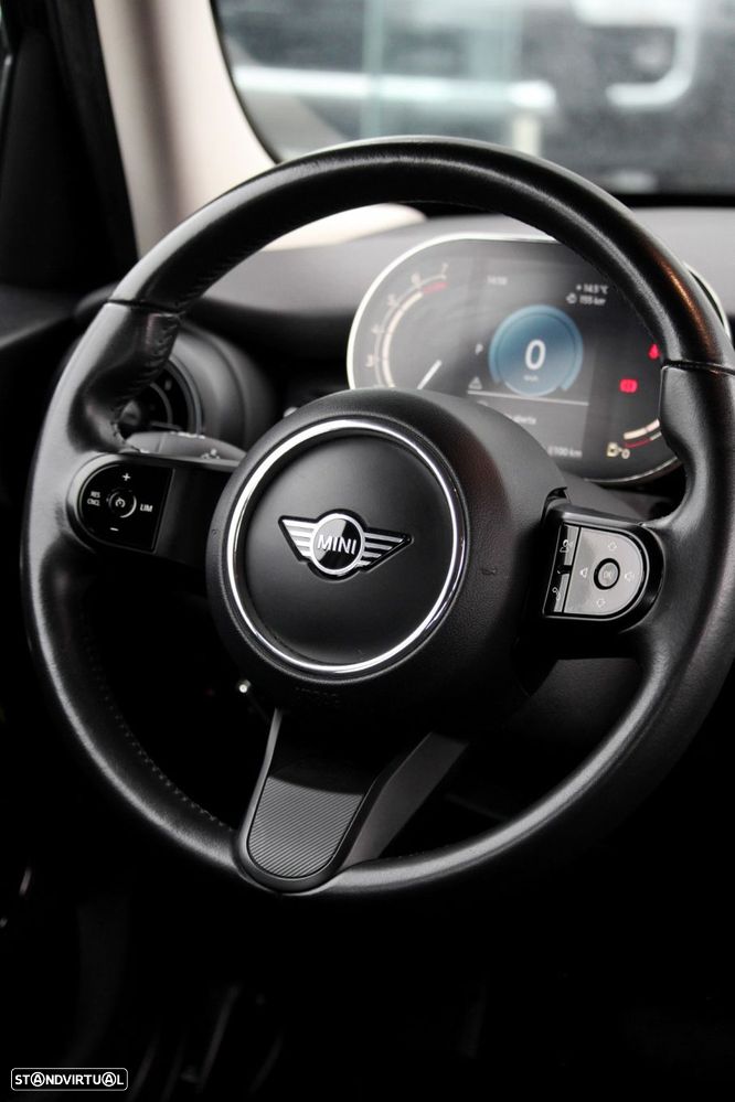 MINI 5 Portas Cooper Auto - 39