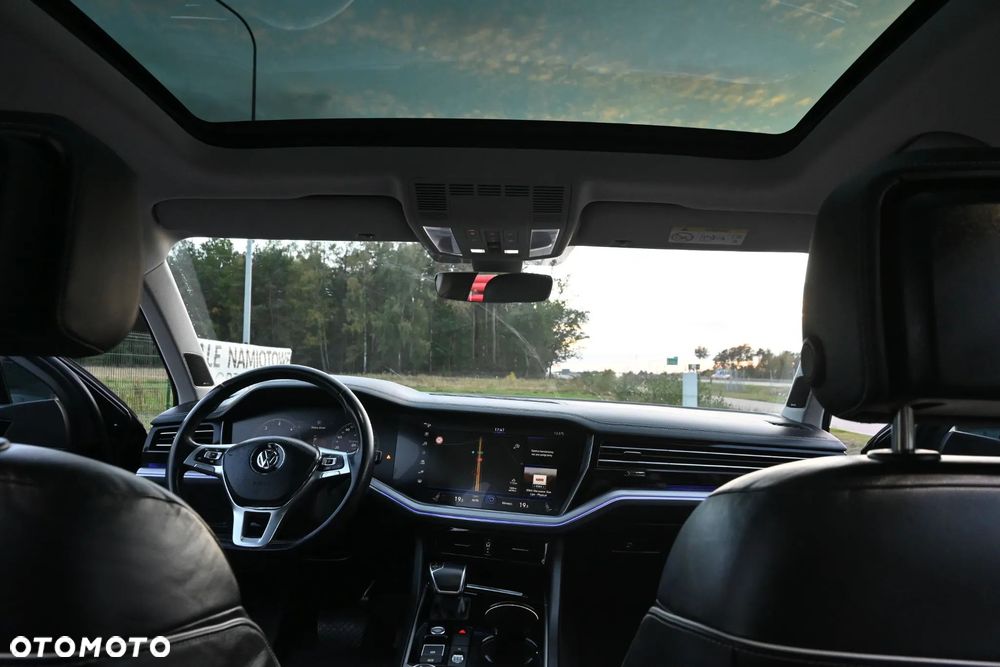 Volkswagen Touareg - 26