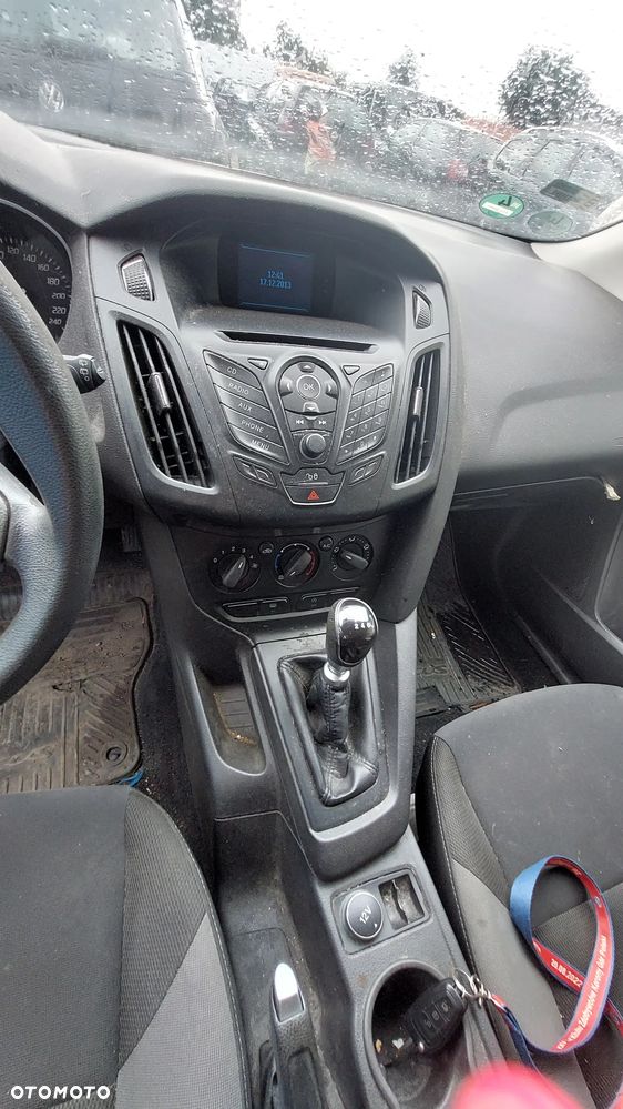 ford Focus MK3 2013 r. fotel drzwi szyby silnik rozrusznik alternator skrzynia ćwiartka szyba drzwi1,6 d - 12
