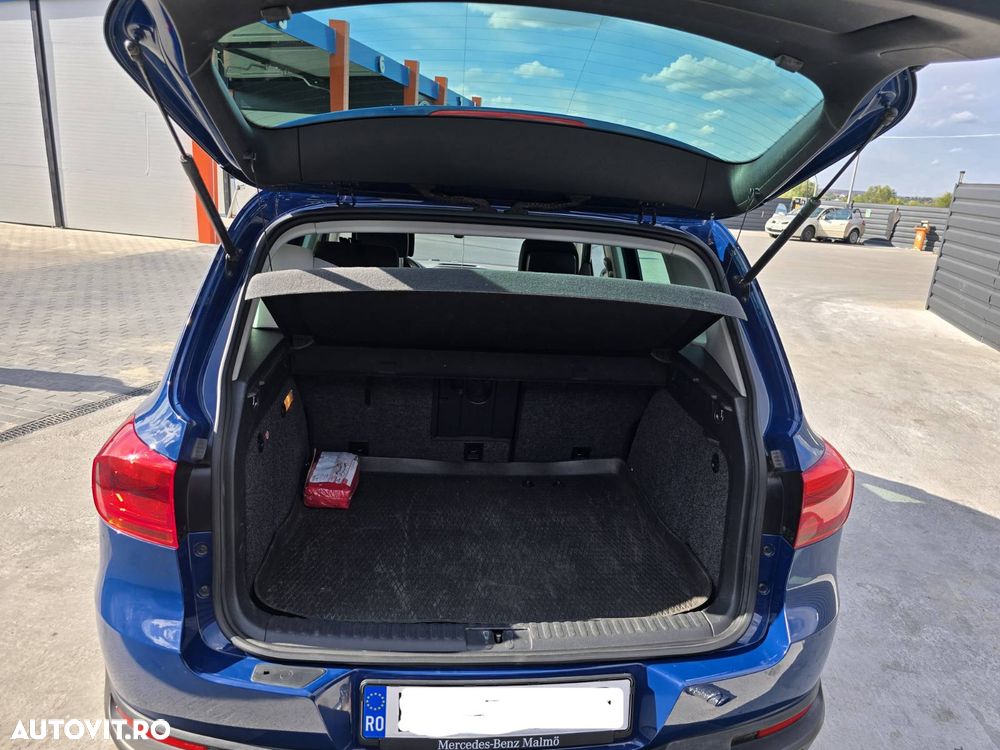 Volkswagen Tiguan 2.0 TDI DPF 4Motion BlueMotion Technology DSG Track & Field - 7
