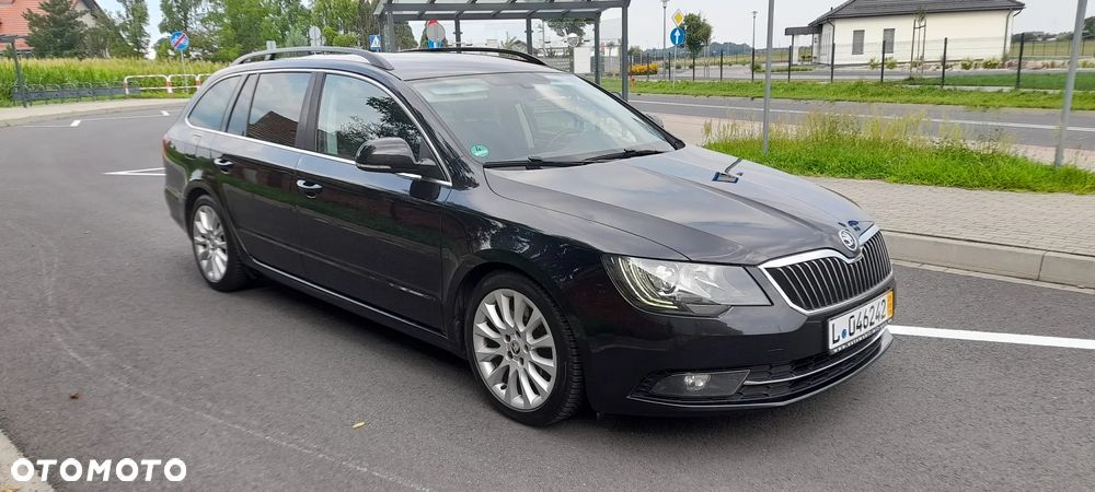 Skoda Superb 2.0 TDI Exclusive - 1