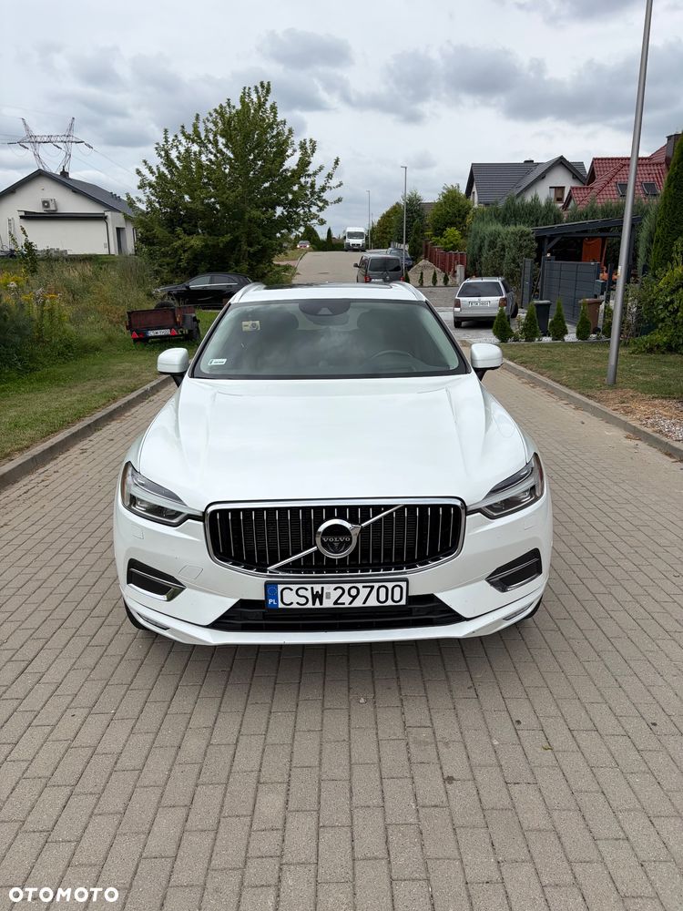 Volvo XC 60 T5 AWD Drive-E Momentum - 1