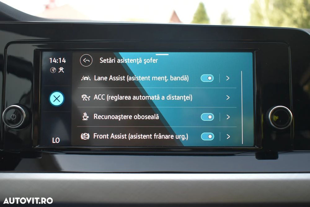 Volkswagen Golf 1.0 eTSI DSG MHEV Life - 17