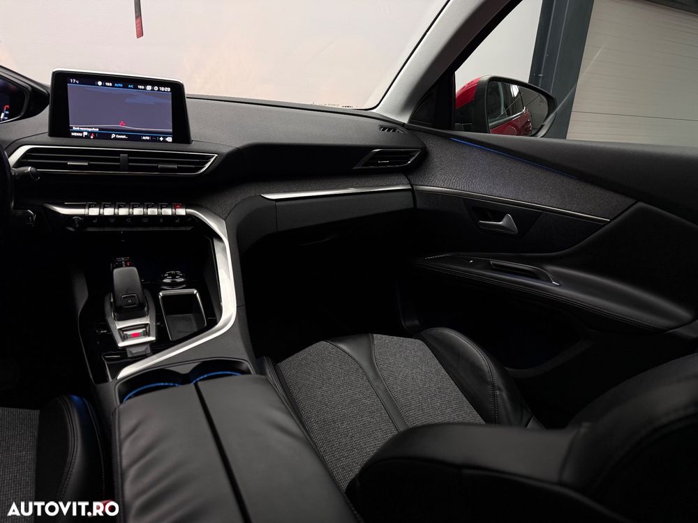 Peugeot 3008 PureTech 130 Stop & Start EAT6 Allure - 29