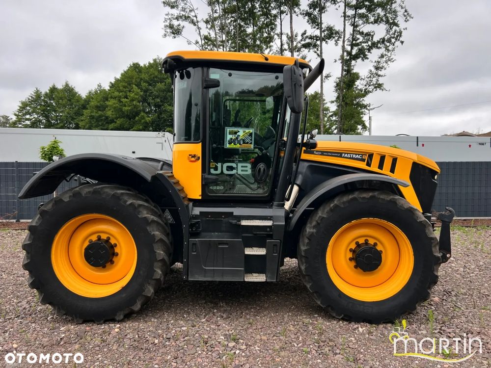 JCB Fastrac 4220 - 6