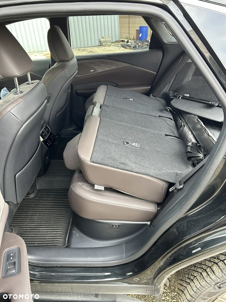 Lexus RX 450h+ Omotenashi - 20