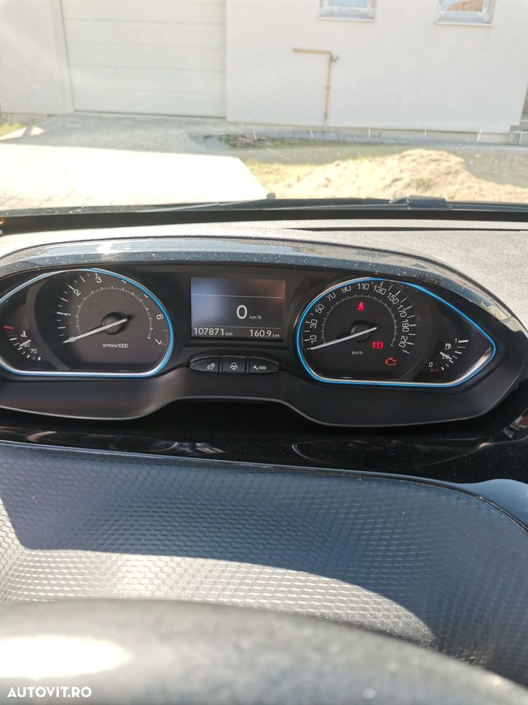 Peugeot 2008 PureTech 130 Stop&Start Crossway - 4