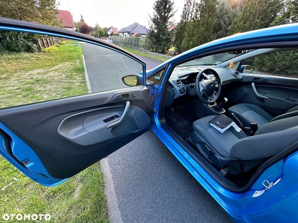 Ford Fiesta 1.25 Ghia - 19