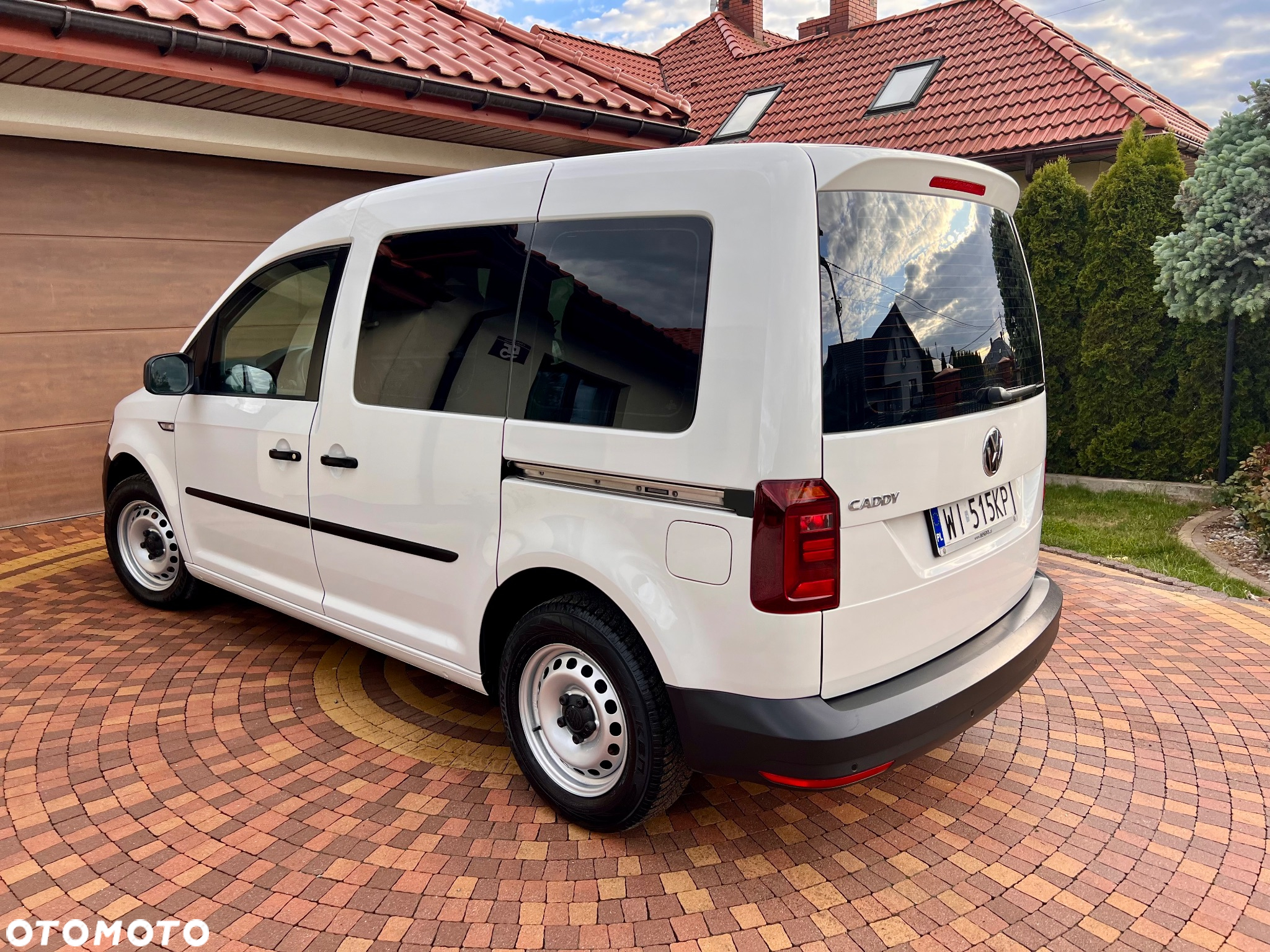 Volkswagen Caddy 2.0 TDI Comfortline - 3