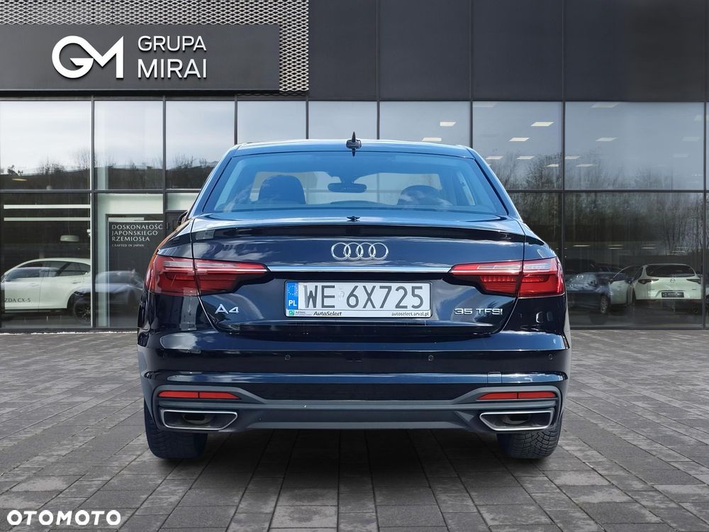 Audi A4 Limousine - 4