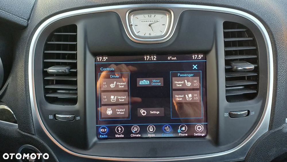 Chrysler 300 - 16