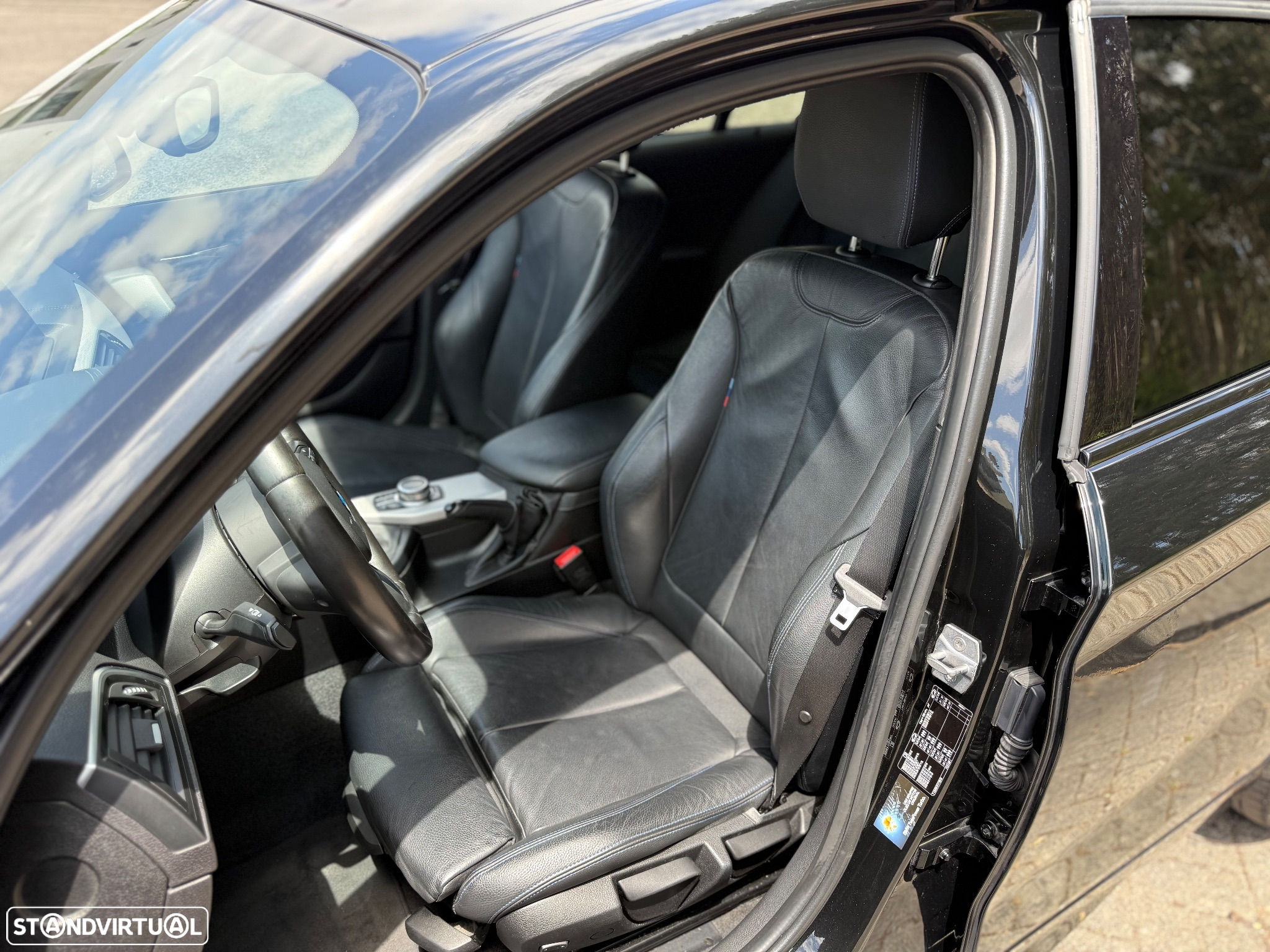 BMW 116 d Pack M - 14