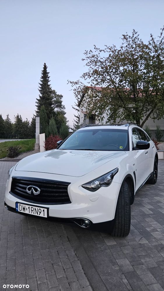 Infiniti QX70 3.7 S Premium - 2