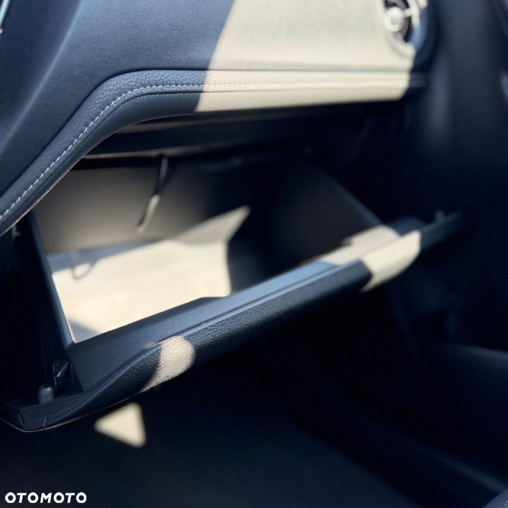 Toyota Auris - 36