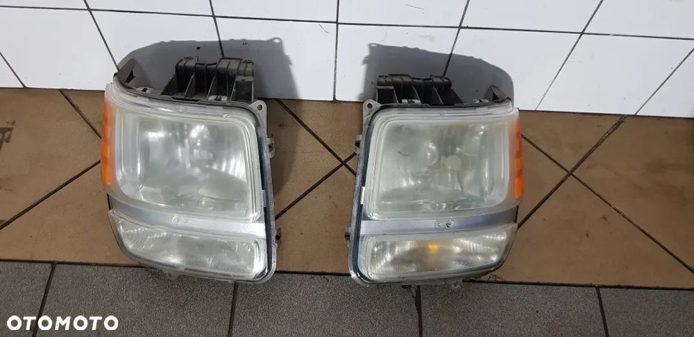 Dodge Nitro Lampa Przód - 1