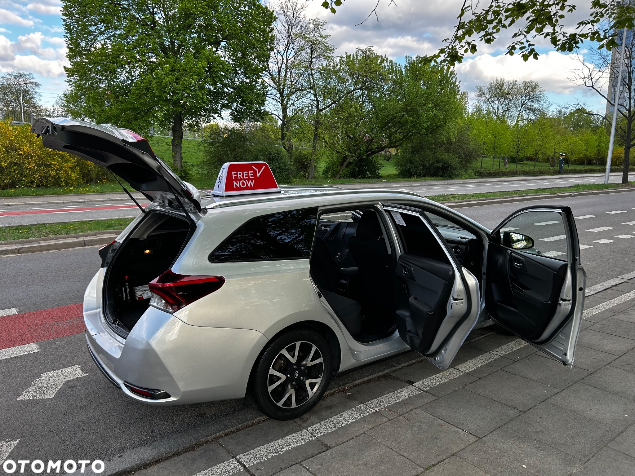 Toyota Auris - 11