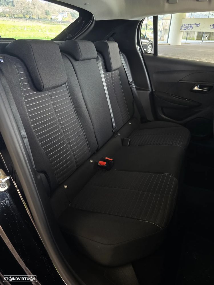 Peugeot 208 1.2 PureTech Active - 8