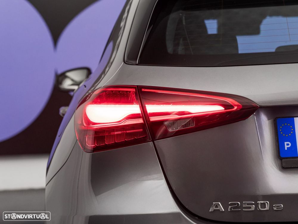 Mercedes-Benz A 250 e Style Plus - 10