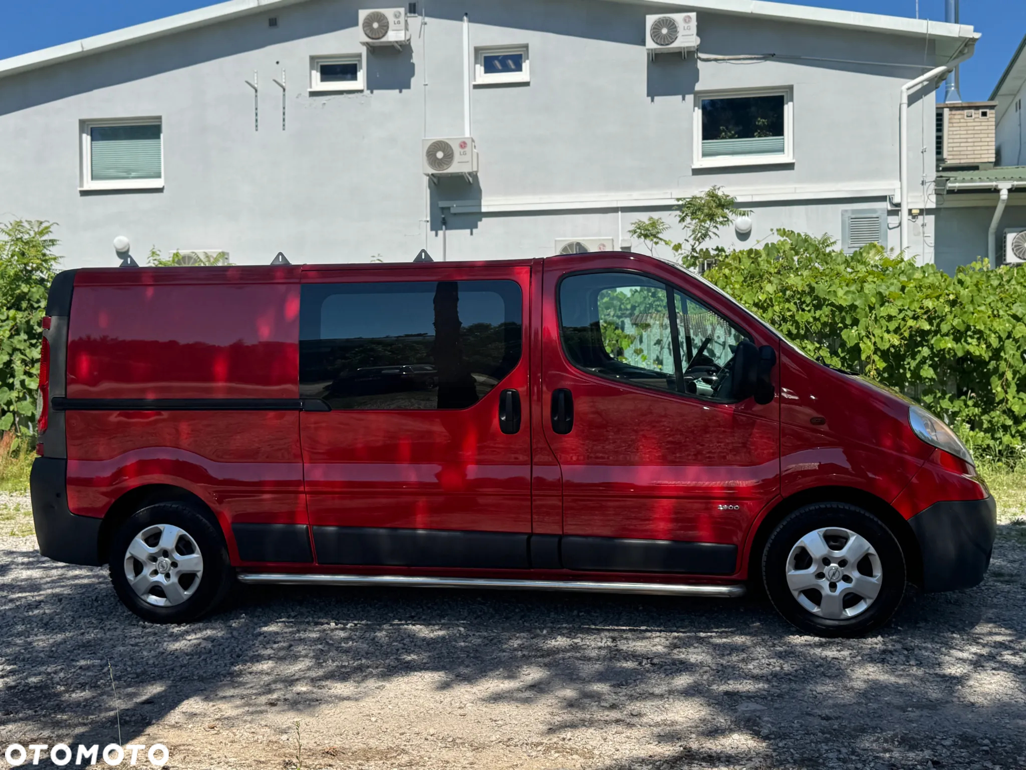 Opel Vivaro - 4