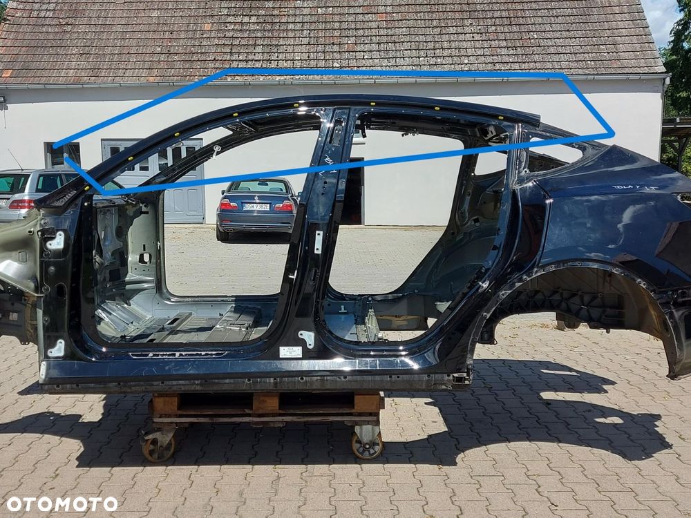 TESLA MODEL Y 2022r, napęd tył szyba panorama dach szklany glasssdach - 1