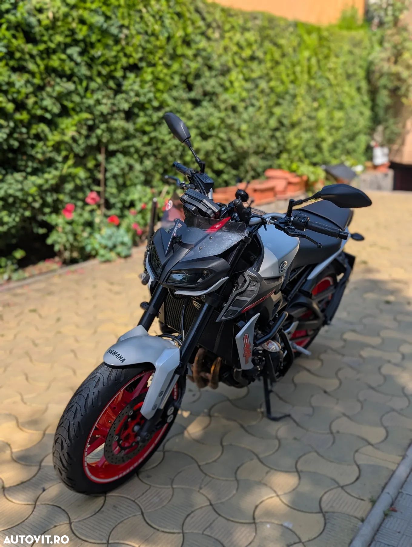 Yamaha MT-09 - 1