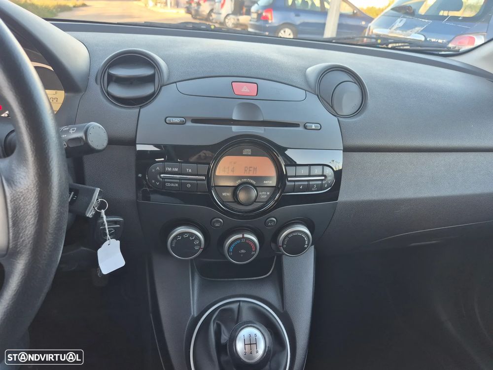 Mazda 2 1.3 MZR Sport - 23
