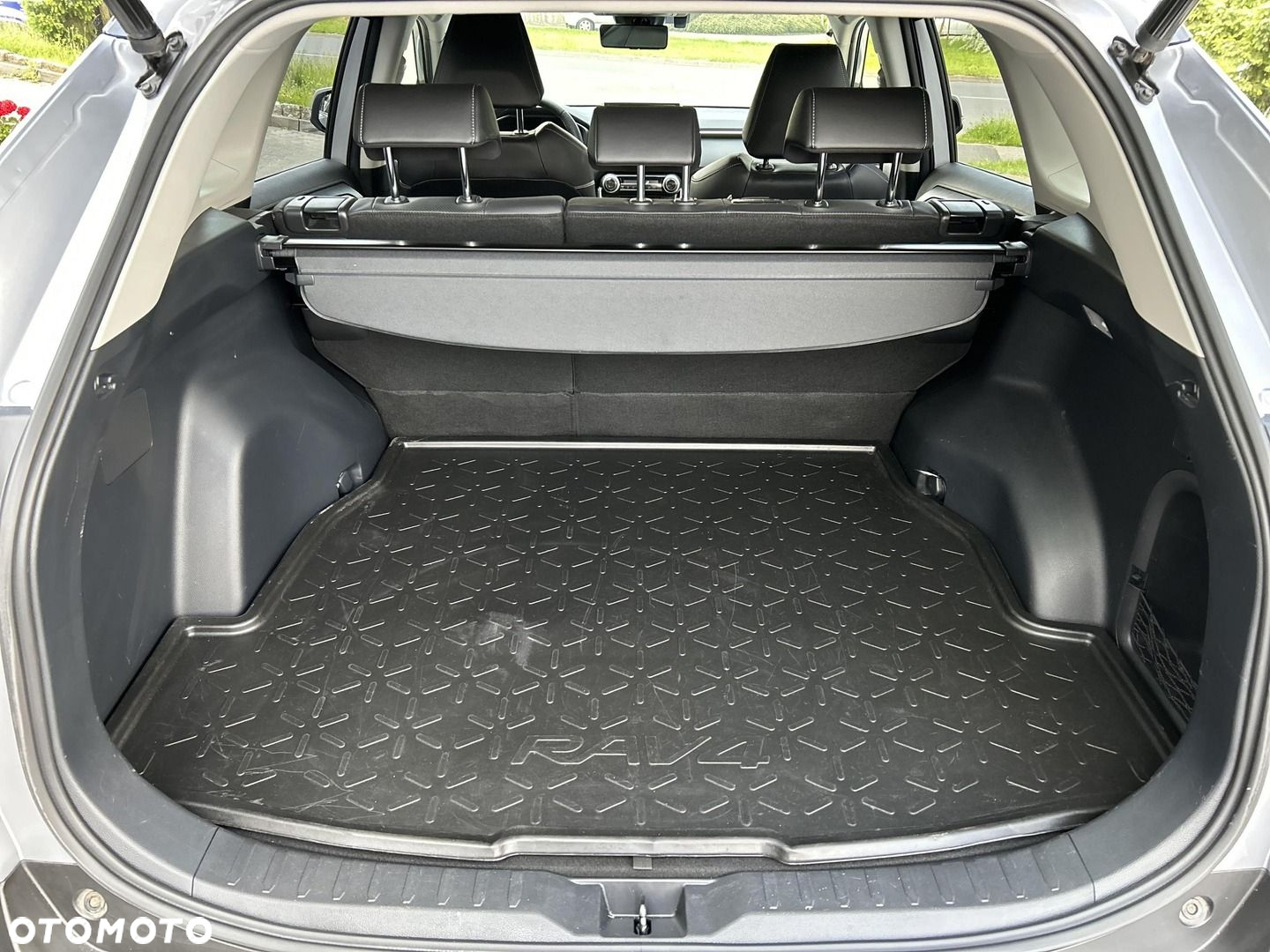 Toyota RAV4 - 26