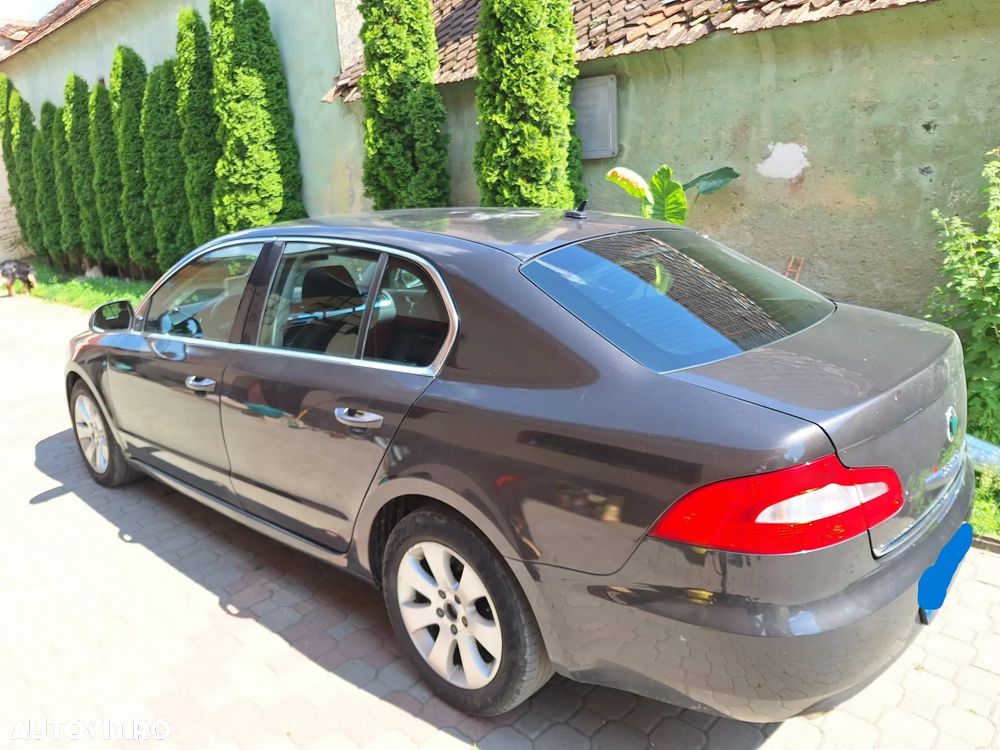 Skoda Superb 2.0 TDI Comfort - 4