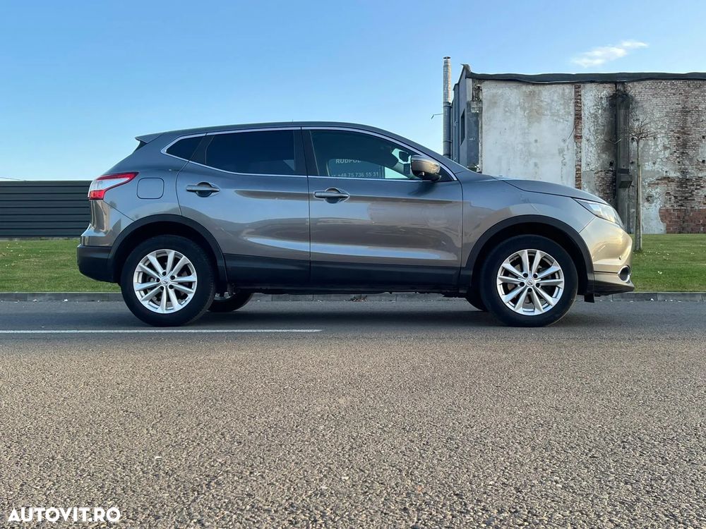 Nissan Qashqai 1.6 DCI Xtronic N-Connecta - 17